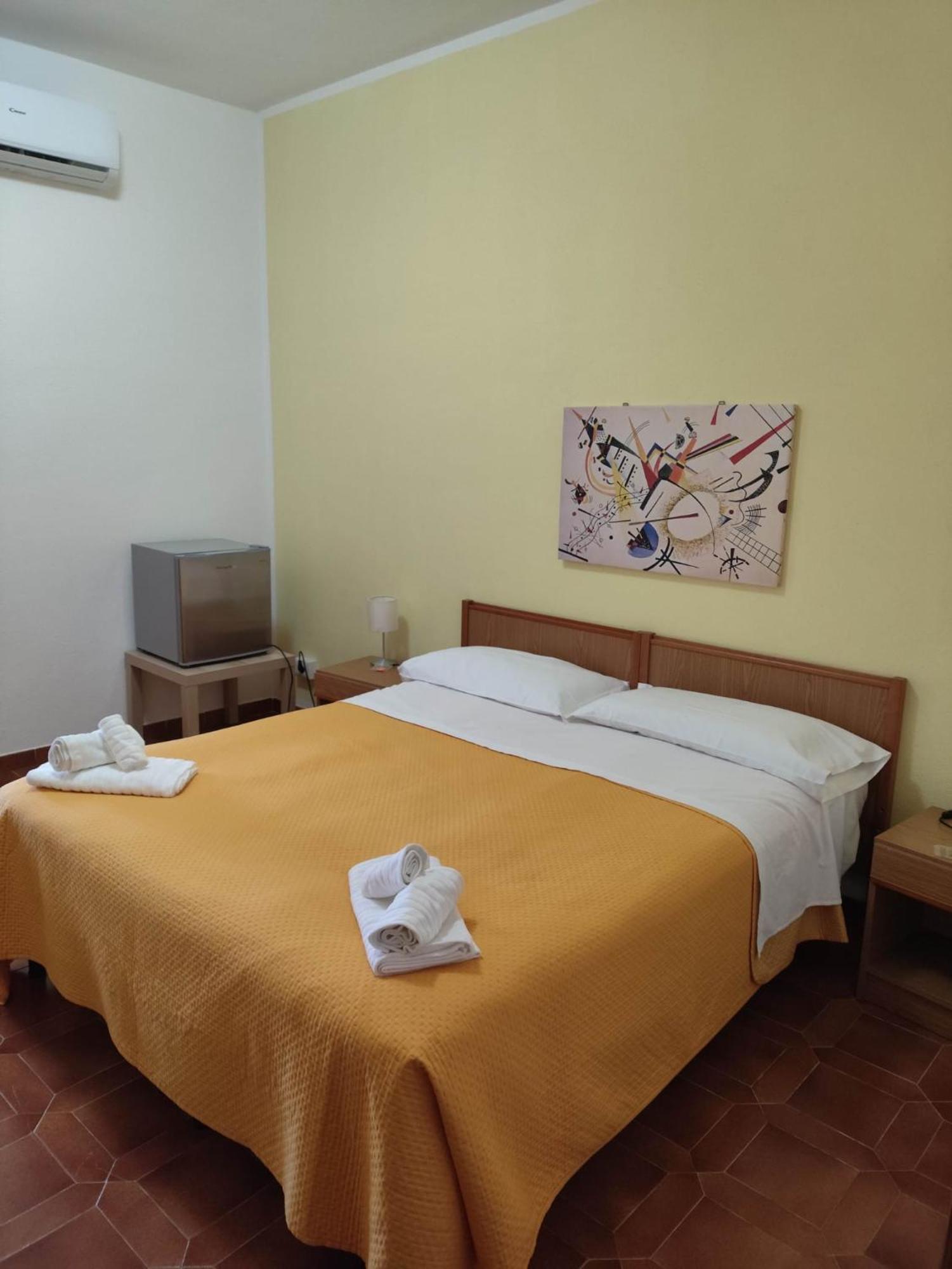 Piccolo Hotel Nuova Gestione Cala Gonone Exterior foto